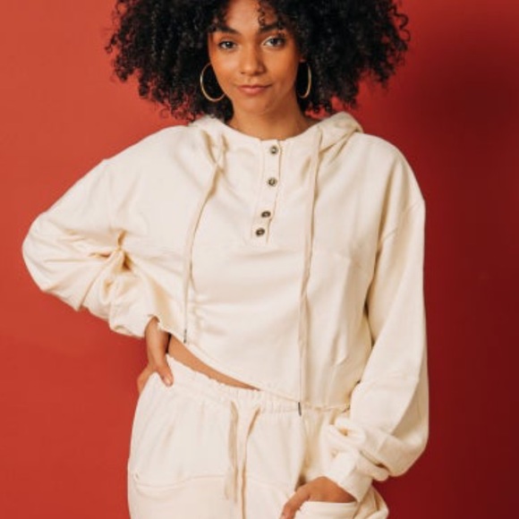 POL Crop Boxy Long Sleeve Henley/Funnel Neck Hoodie Top NEW! Color- Cream Milk - Picture 3 of 5